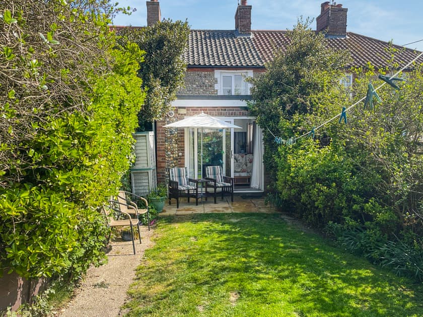 Exterior | The Warren, Bacton