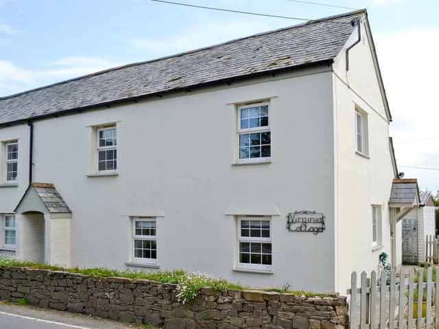 Virginia Cottage Ref 27281 In Langtree Near Torrington Devon