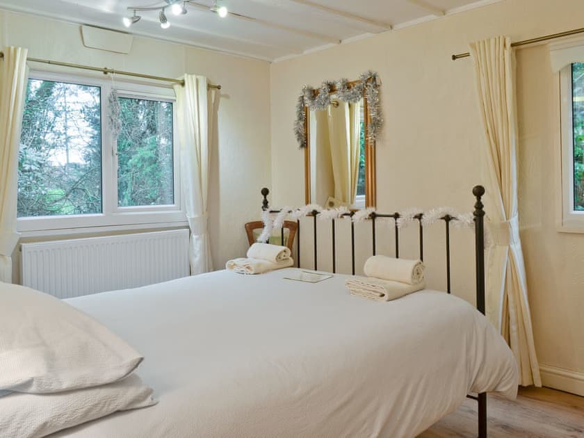 Double bedroom | The Summerhouse, Easthope, nr. Much Wenlock
