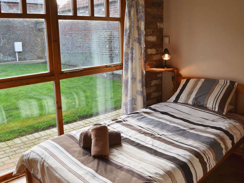 Bedroom | Ocean View - Ploughman’s Cottage, Flamborough, nr. Bridlington