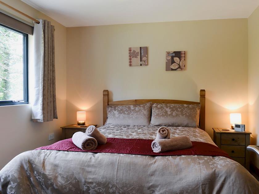 Romantic double bedroom | Glan-y-Gors, Beddgelert