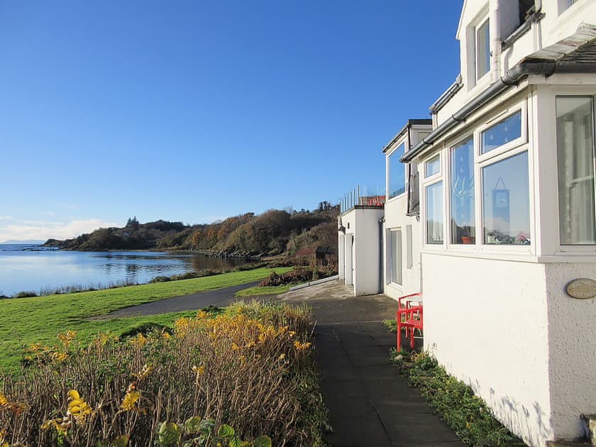 South Bay Cottage (ref SHC) in Saasaig, Teangue, Isle of Skye, Isle of