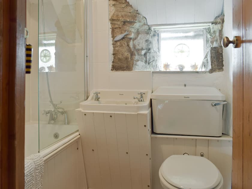 Family bathroom with shower over bath | Herston Rise, Swanage