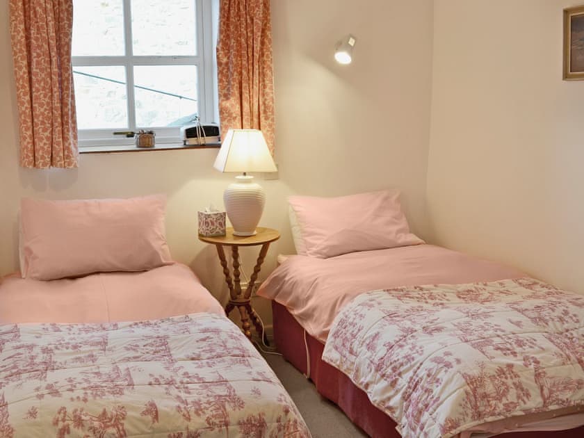 Twin bedroom | Low Mill Cottage, Grassington