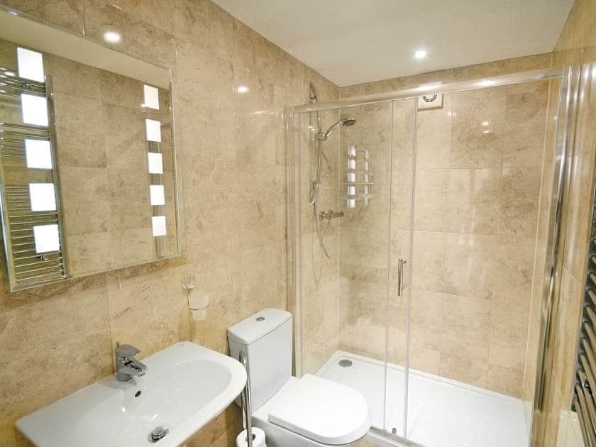 Bathroom | Beacon Cottage, Wainfleet St. Mary, nr. Skegness