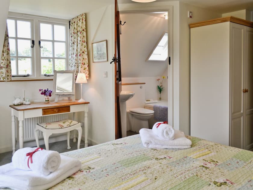 En-suite | Peartree Cottage, Northlew, nr. Okehampton
