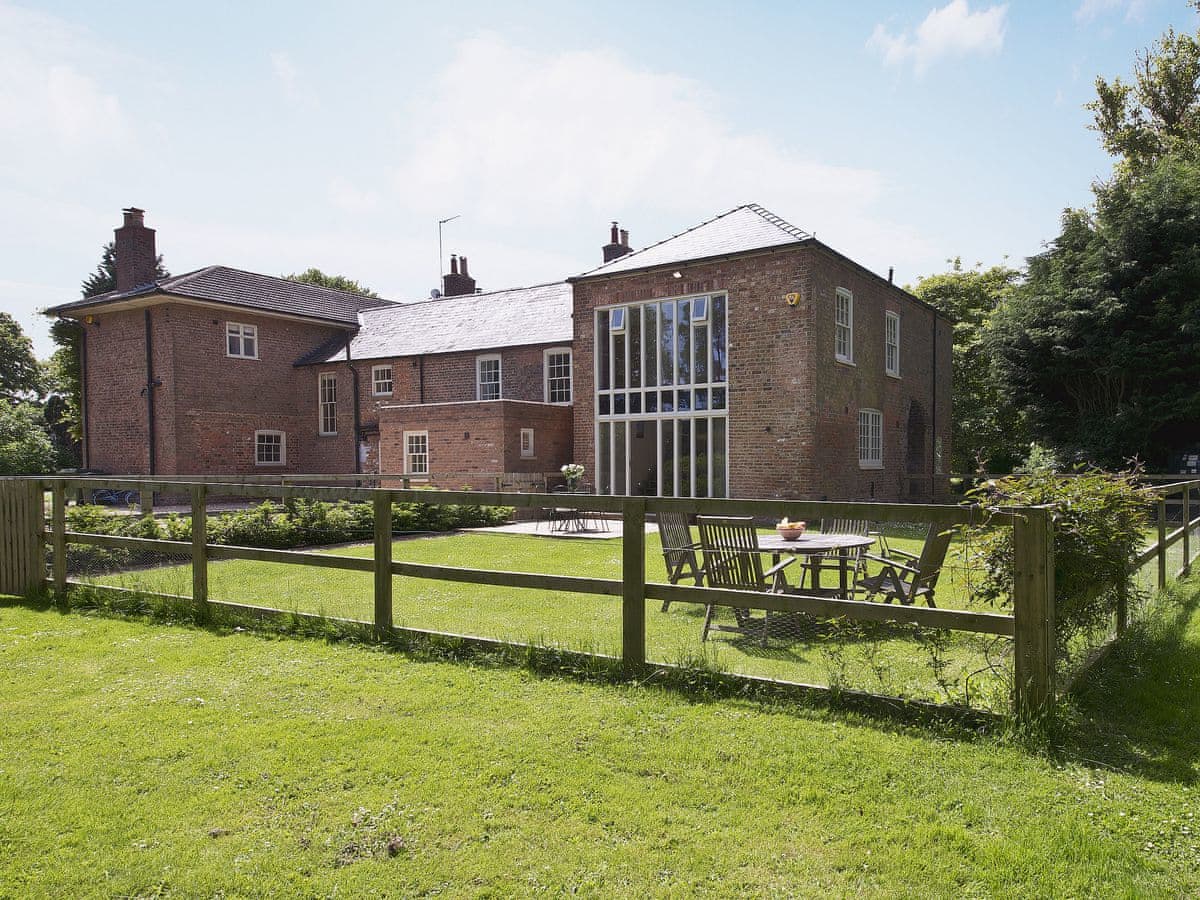 Curlew Barn