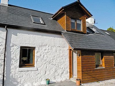 Blackmill Cottage Ref 27585 In Taynuilt Near Oban Argyll And