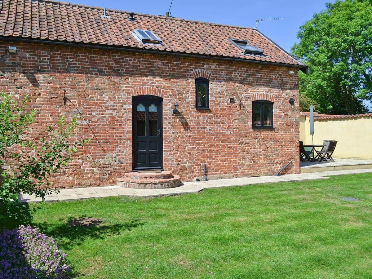 The Cottage Ref Cbbp In Great Ellingham Near Attleborough