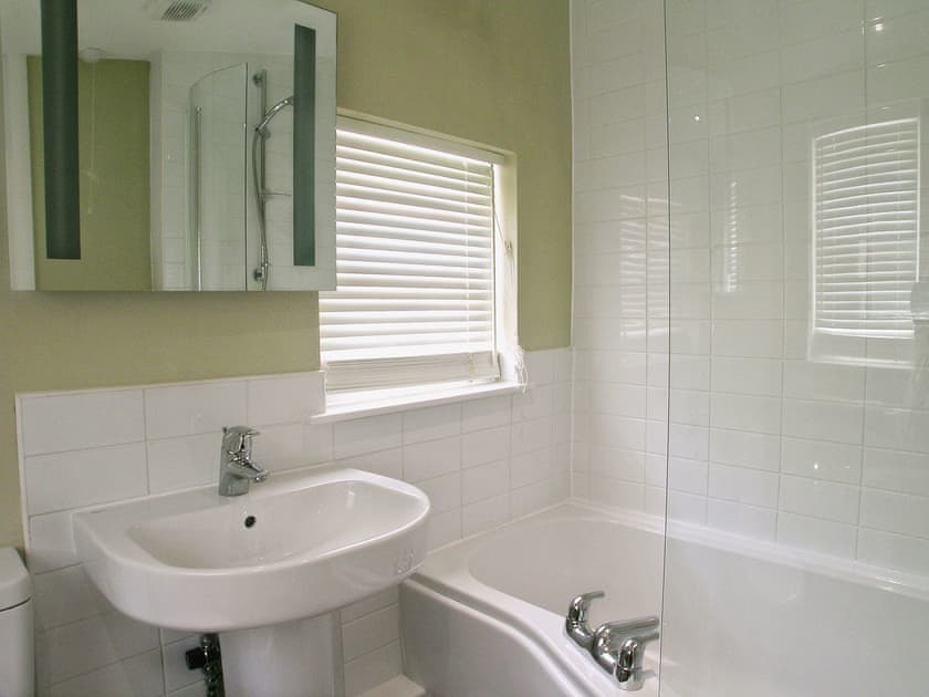 Bathroom | Sewerby Hall Cottages - Oak Cottage, Sewerby, nr. Bridlington