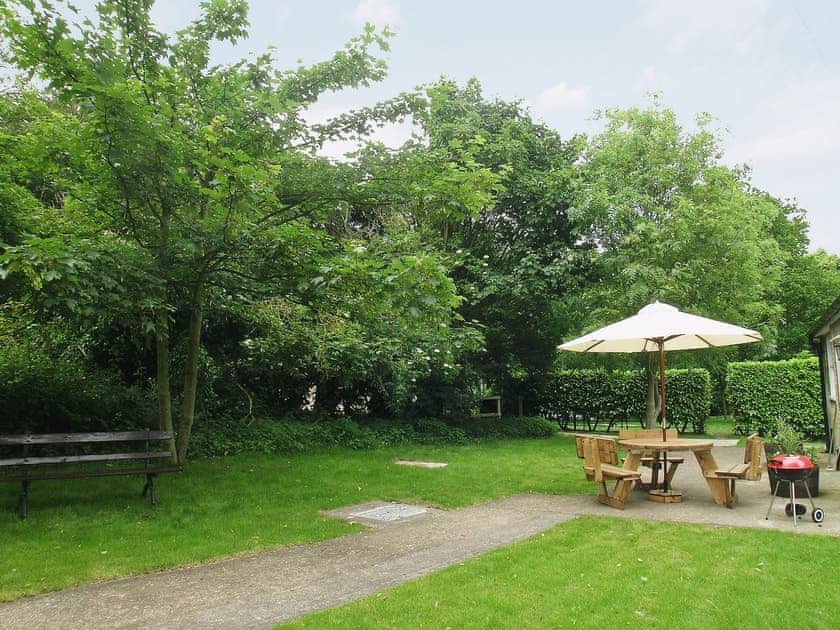 Sitting-out-area | Sewerby Hall Cottages - Beech Cottage, Sewerby, nr. Bridlington