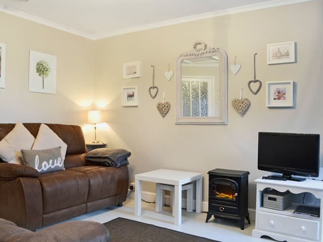 Priory Cottages Lake View Ref B6014 In Windermere Cumbria
