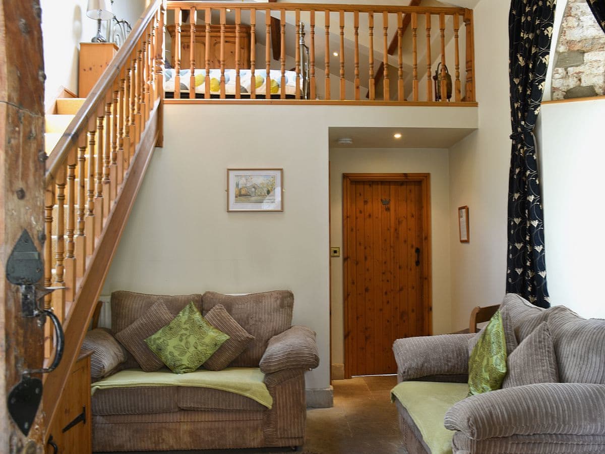 The Follies - The Low Lodge - Holiday Lodge in Yorkshire - Image 2