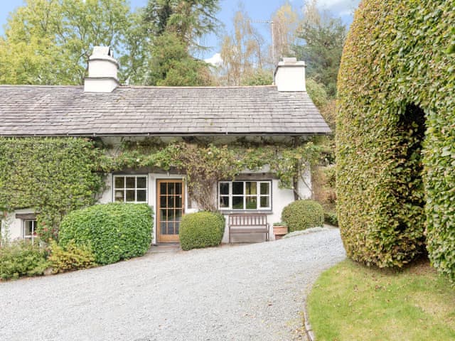 Rowlandson Ground Cottage Ref W8251 In Coniston Cumbria