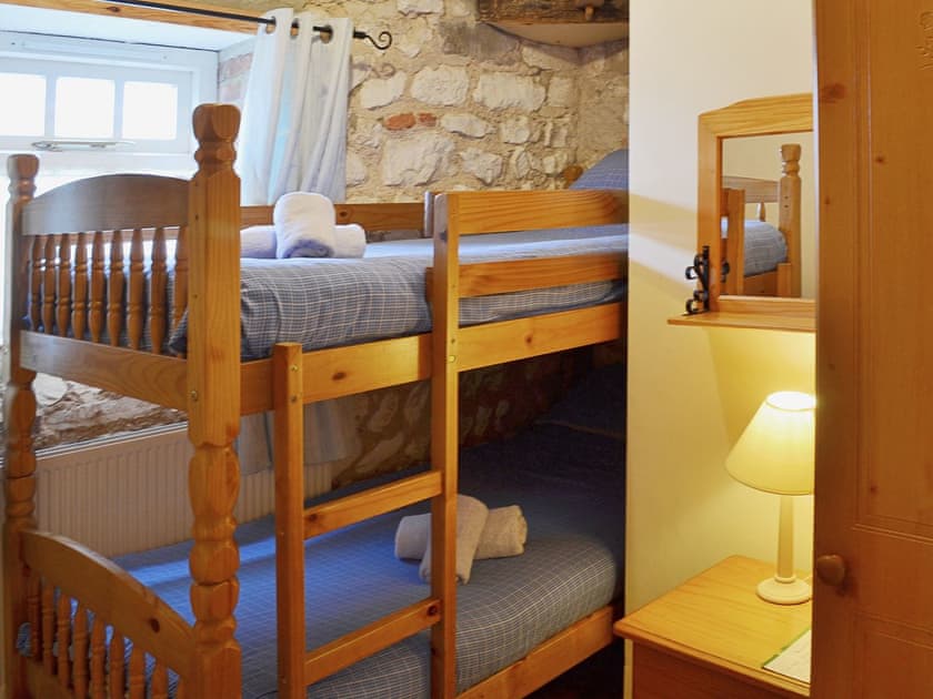 Bunk bedroom | Beacon Farm - Kittiwake House, Flamborough