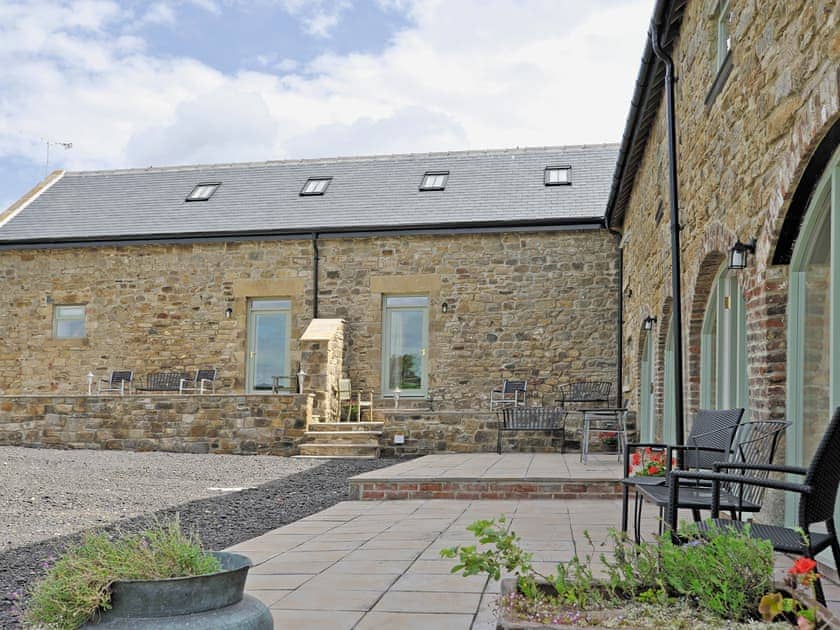 Riding farm complex | Lapwing Cottage, Nr. Beamish