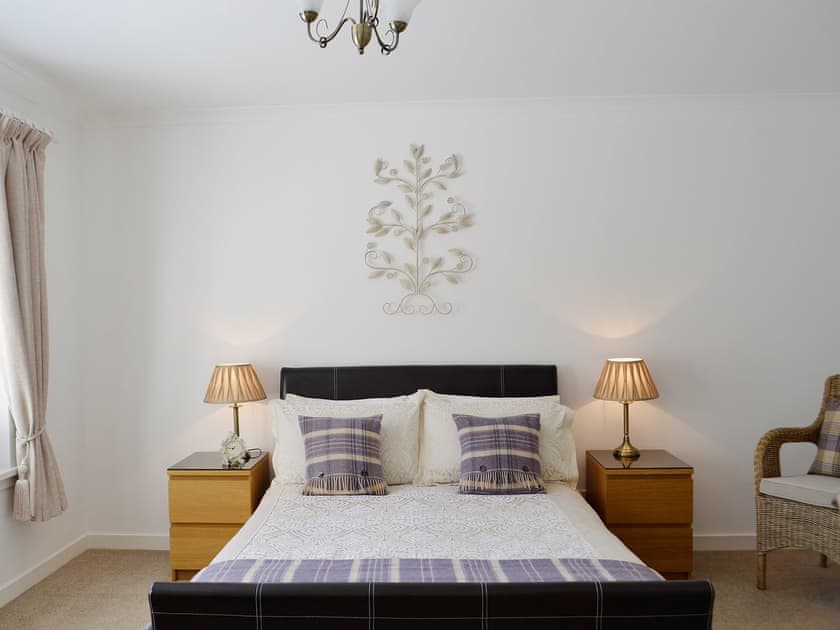Double bedroom | Song Bird Cottage, Scaniport, nr. Inverness