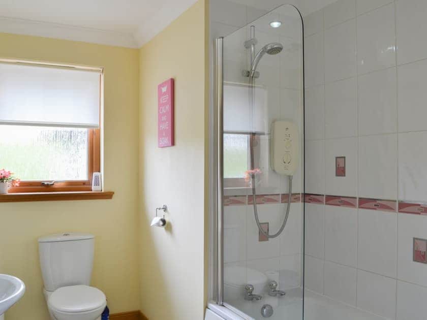 Bathroom | Sandy Beach, Nairn