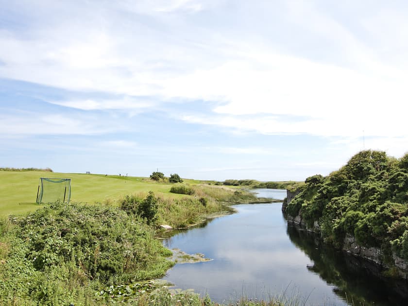 Set in an idyllic position  | Daisy Cottage, Seahouses