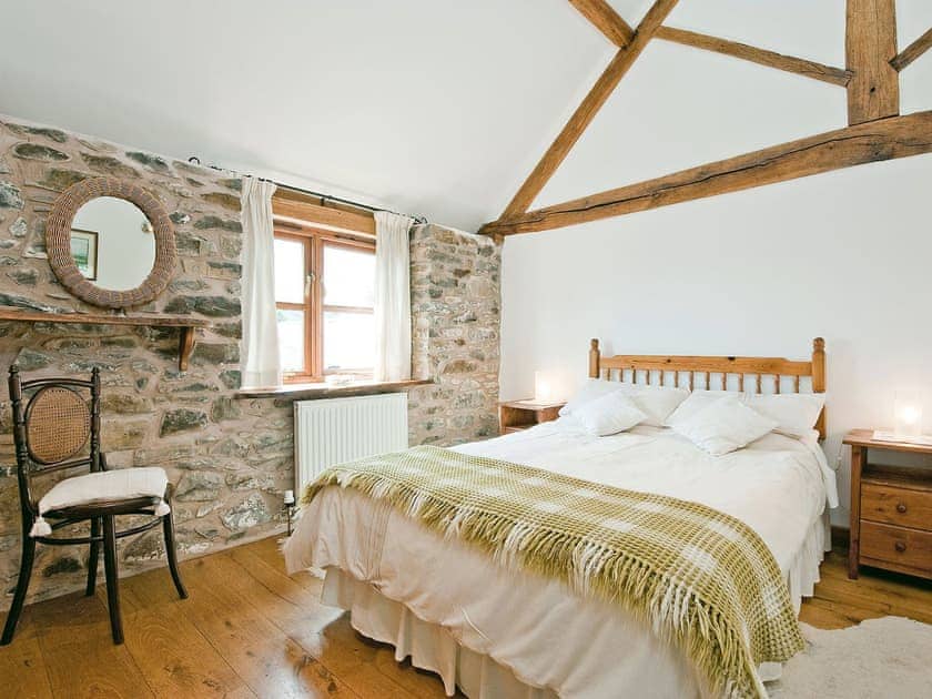 Double bedroom | Llofft Stabal, Llanerfyl