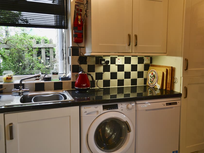 Kitchen | Casa Nostro, Wooler