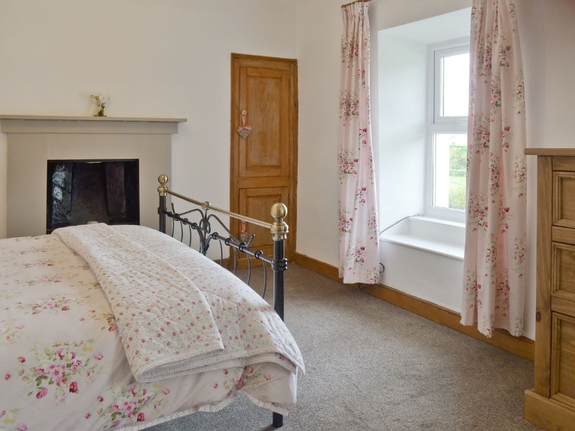 Master bedroom | Minallt, Nefyn, nr. Pwllheli