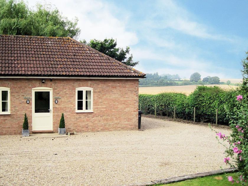 Stunning cottage on the edge of the Lincolnshire Wolds | Chaplin, Little Tathwell, nr. Louth, Lincolnshire