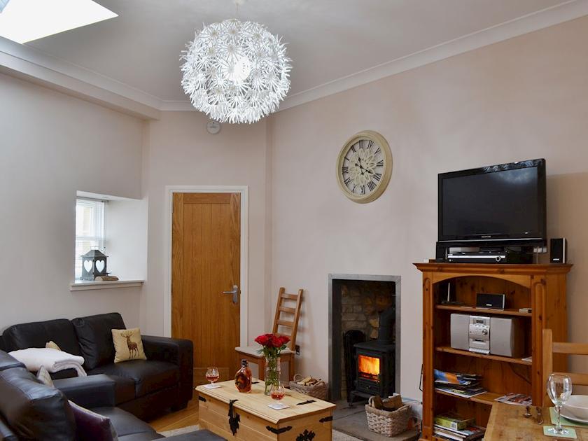 Living room/dining room | Castle Smiddy - Castle Cottages, Ceres, near St Andrews