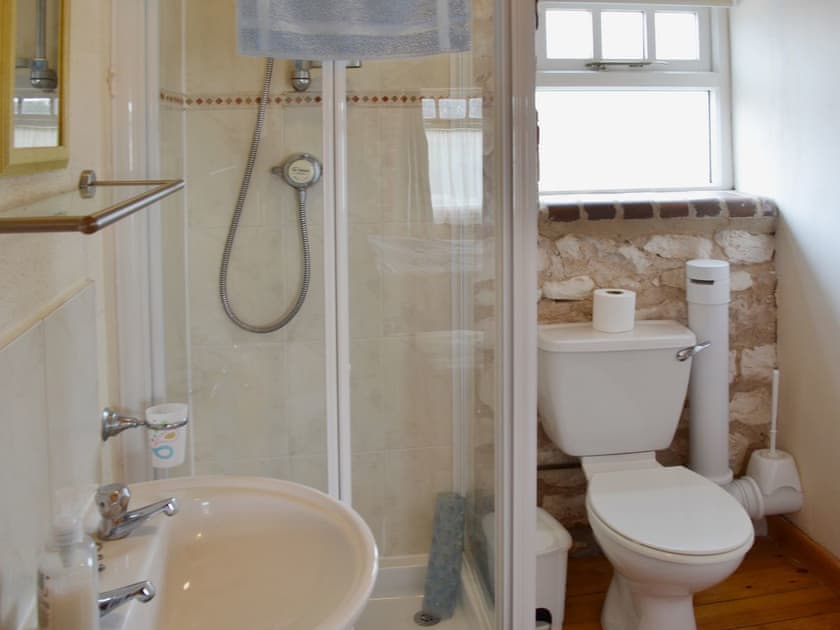 Bathroom | Beacon Farm - Kittiwake House, Flamborough