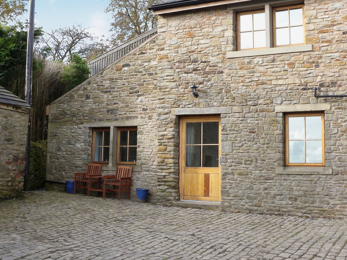 Bramley Farm Cottages - Bramble Cottage near Pendle Hill