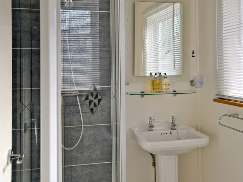 Bathroom | Castle Cottage, Criccieth