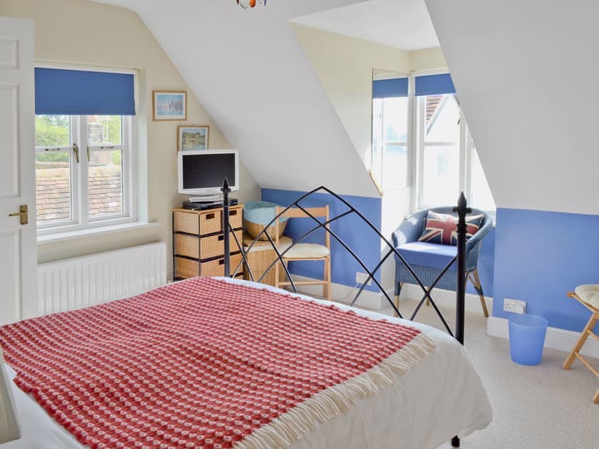 Double bedroom | Riggers Cottage, Bosham