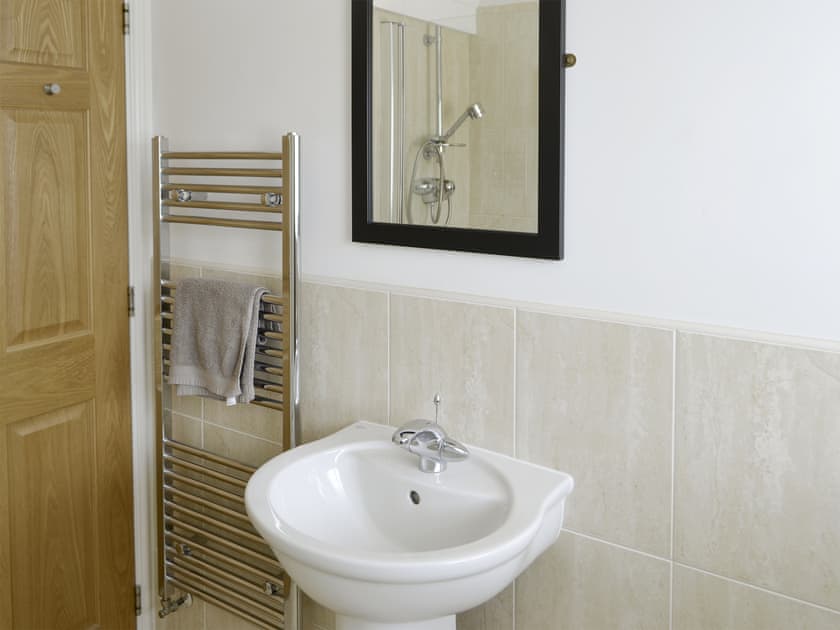Family bathroom | Barkers Cottage, Ellington, near Druridge
