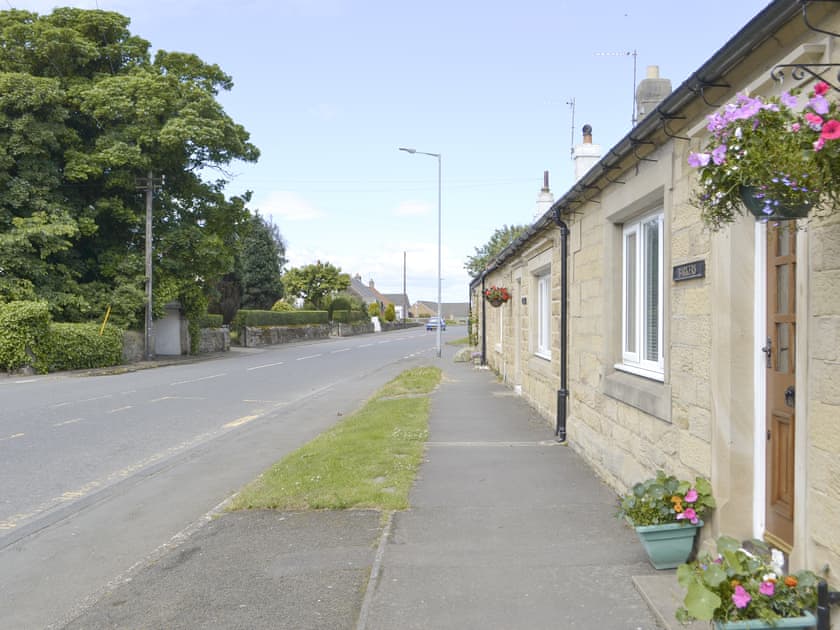 Charming holiday home | Barkers Cottage, Ellington, near Druridge