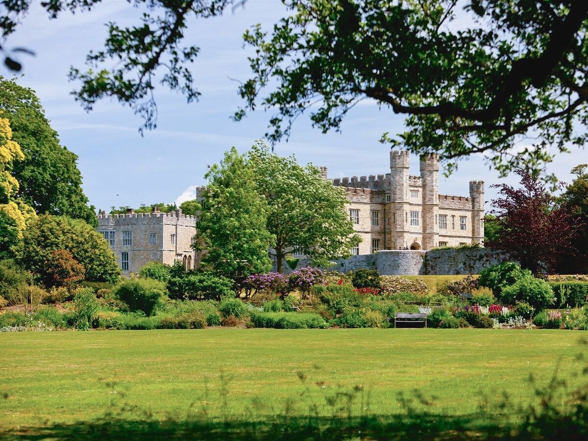 Leeds Castle Holiday Cottages Keeper S House Ref 27985 In
