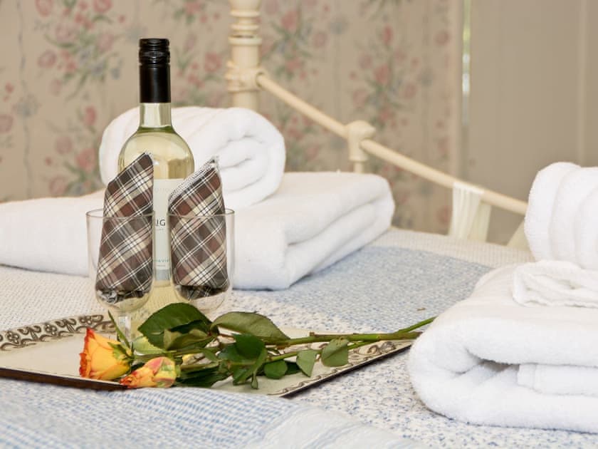 Double bedroom | Greenlands Farmhouse, Barmby Moor, York