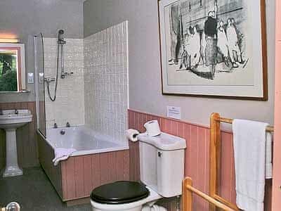 Bathroom | Crofts Cottages - Marwhin Cottage, Nr. Castle Douglas