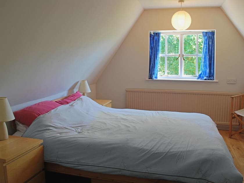 Double bedroom | Burnt House Cottage, Darnsden, Needham Market