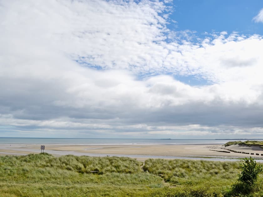 Alnmouth Beach | Grosvenor Cottage, Alnmouth