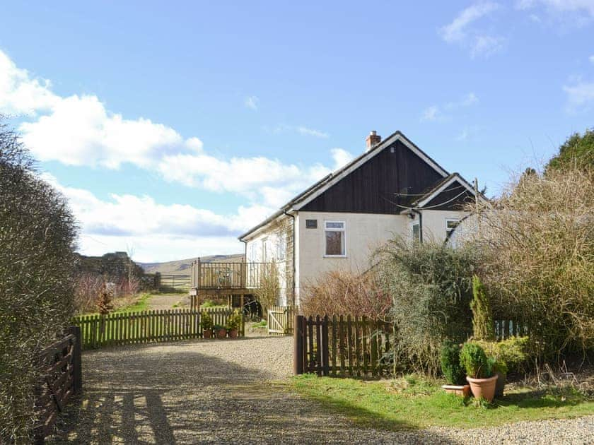 Attractive rural holiday home | Rowan Cottage - Whitelee Farm, Bryness, near Otterburn