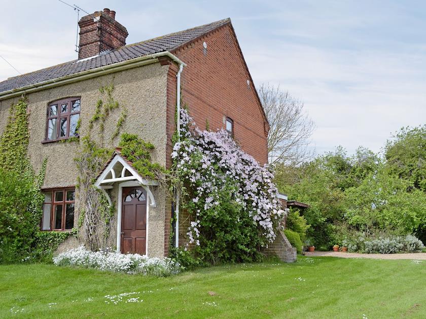 Semi-detached, comfortable holiday cottage | Brandiston Barn Cottage, Cawston, near Norwich
