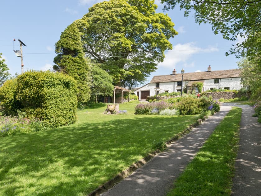 Garden | Oxlow End Cottage, Peak Forest, nr. Buxton