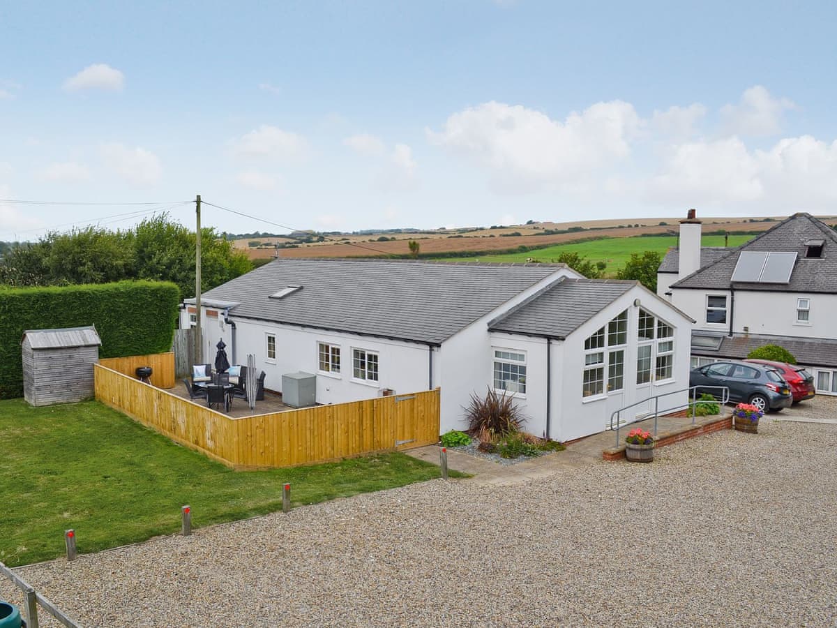 Newbiggin Gardens - Magpie Cottage