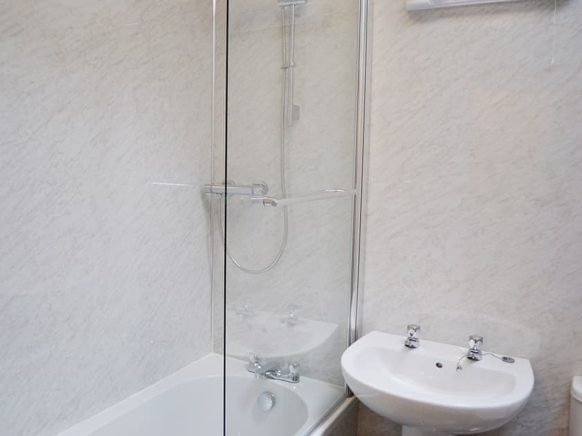 Bathroom | Sea-esta, Port William
