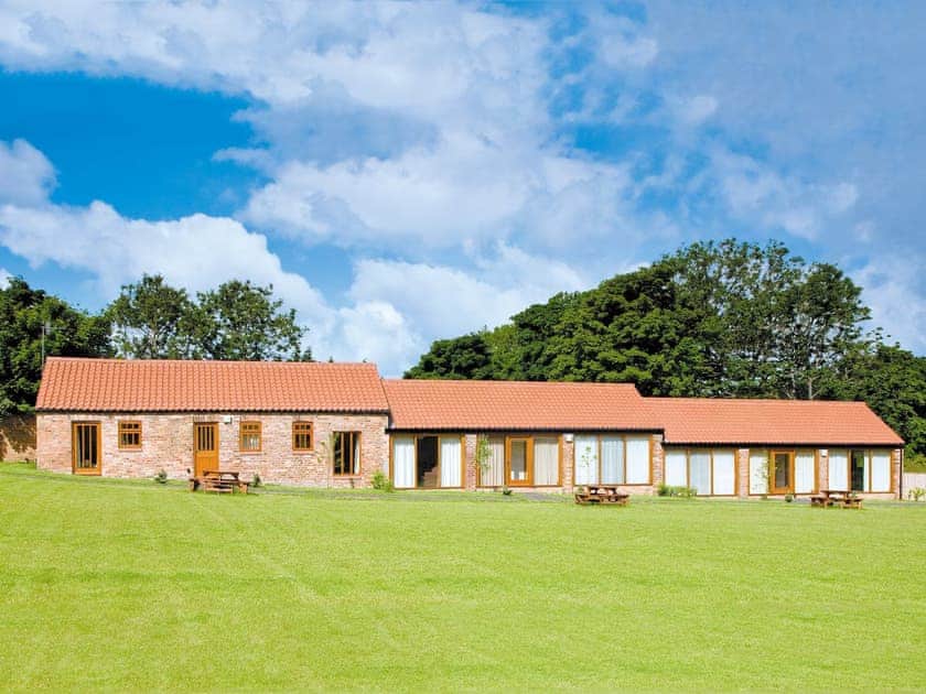 Exterior | Filey Holiday Cottages - Hirst House, Filey