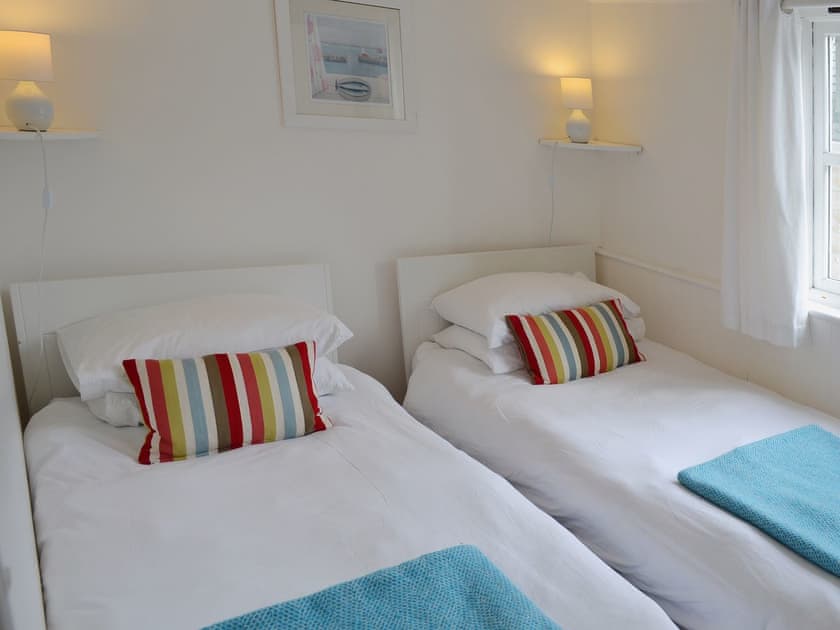 Twin bedroom | Kitchen Cottage, Mousehole, Penzance