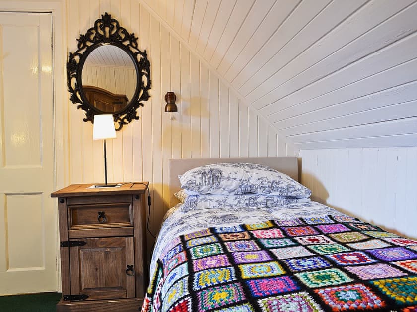 Twin bedroom | Isle View - Number Five Isle View, Lower Harrapool, near Broadford