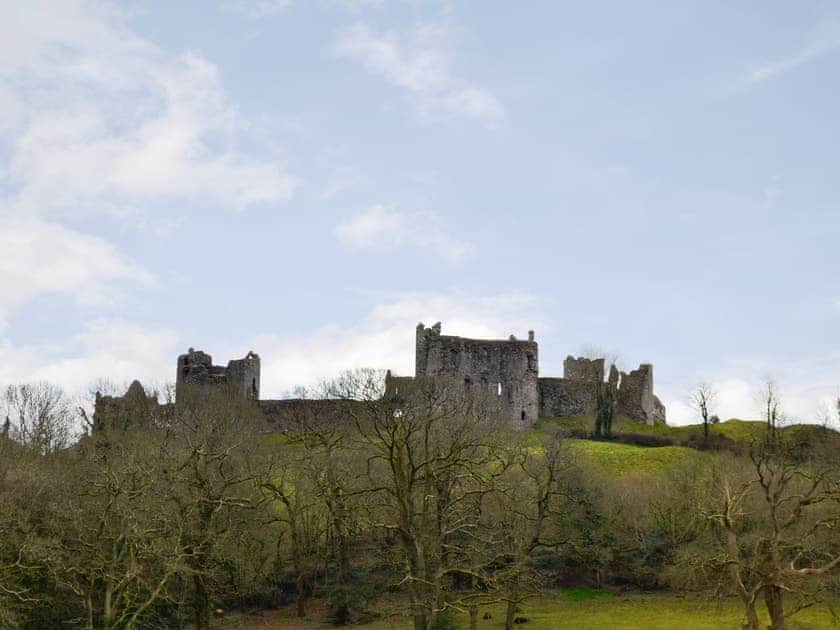 Llanstefan Castle | Pembrokshire, Wales