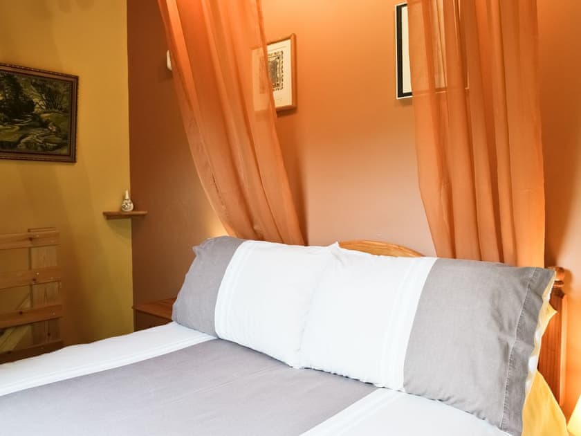 Double bedroom | Waterside Lodge, Port Appin