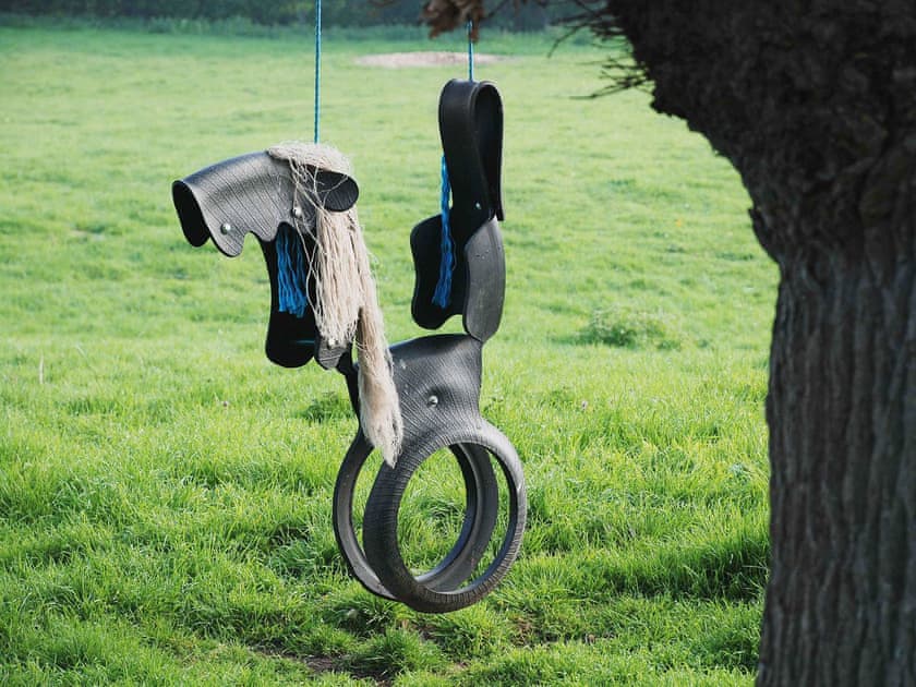 Tyre swing | The Granary, Oxborough
